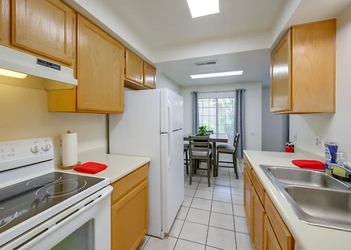 Shop, Dine, Hike, Explore Dtwn! Getaway Holiday home Flagstaff